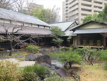 09年以前はレストランだった『陣屋』のブライダル施設、『源氏館』。