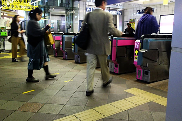 些細なキッカケから大騒動に発展するケースも多い電車内・駅構内でのトラブル