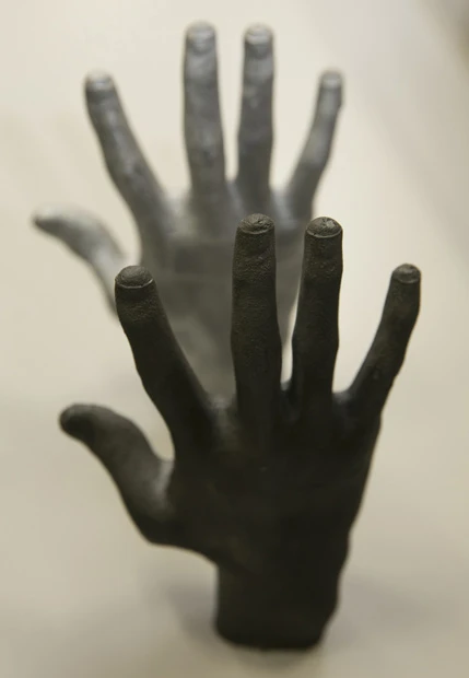 実は、鋳物も制作可能。鋳型を3Dプリンターで制作し、そこに金属を流し込むことで製品の量産もできる