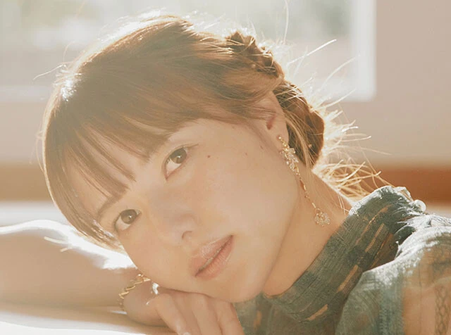 元かまいたちの人気マネージャー・樺澤まどかを撮り下ろし＆デジタル写真集も発売！