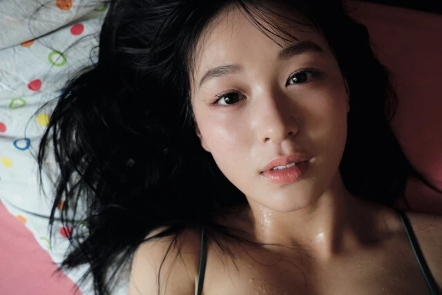 髙野真央