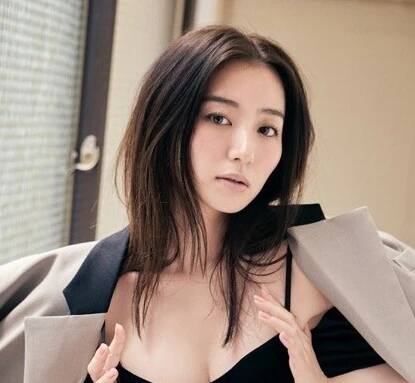 ＜終了＞高田里穂、週プレ29号表紙記念オンラインサイン会を7月11日（金）に開催予定！