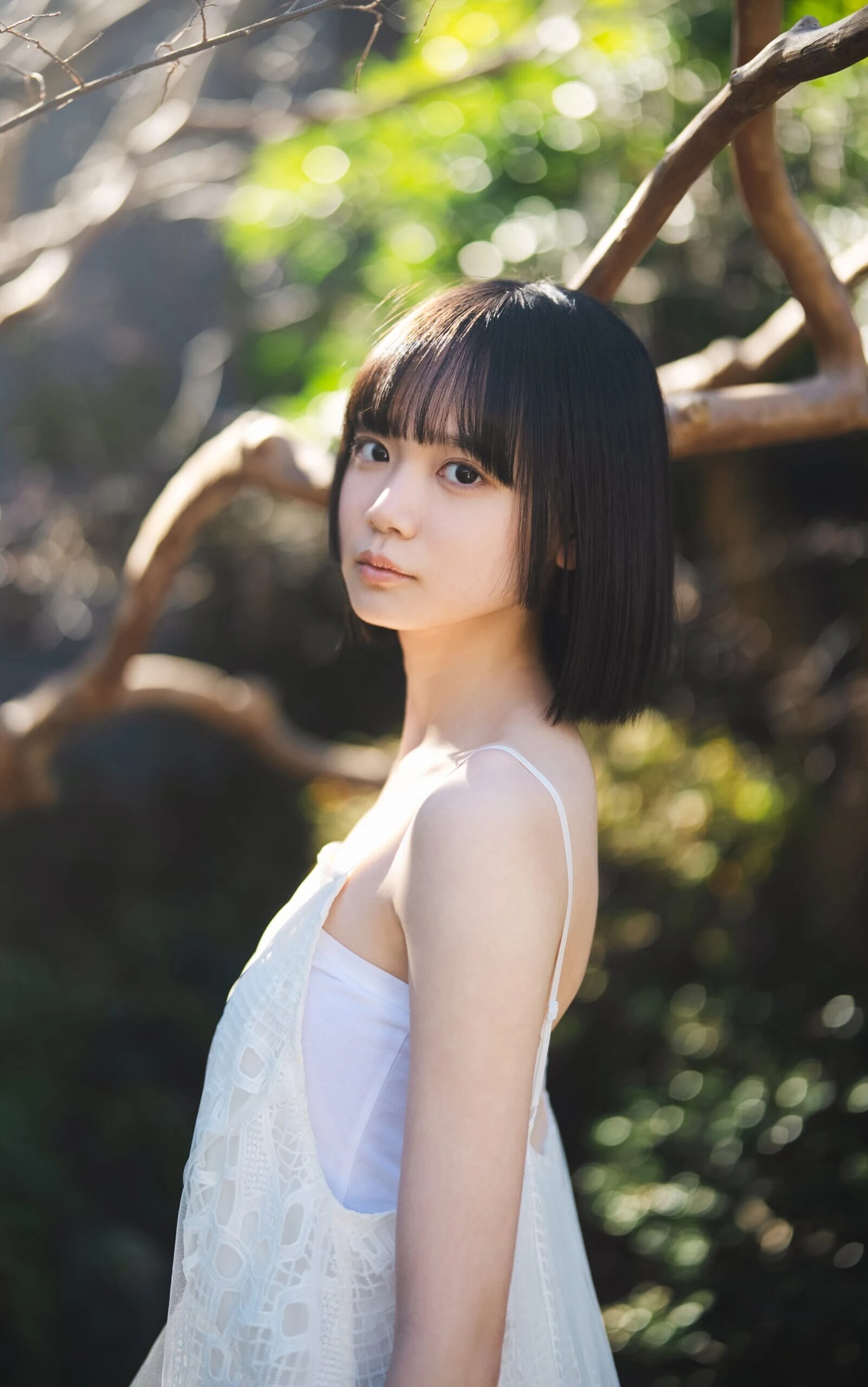 ROMANデジタル写真集『FIRST STEP』オンラインサイン会、4月17日（木）開催予定！