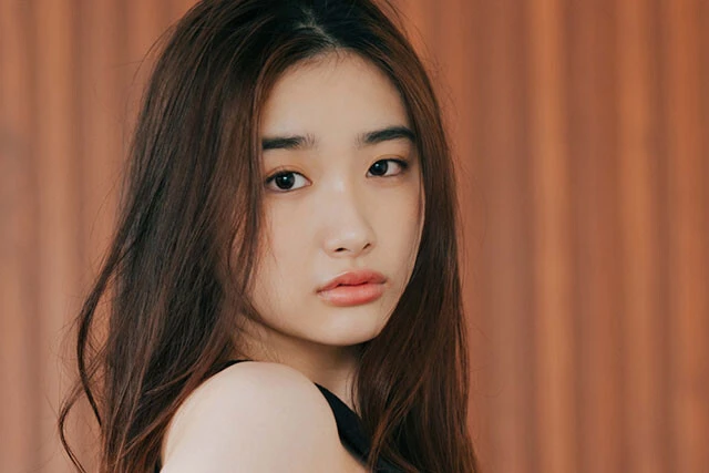 劇団４ドル５０セント・安倍 乙"等身大"の自分を見せたファースト写真集、８月２日（火）発売予定！