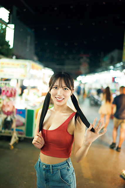 逢田珠里依1st写真集『夏はジュリイ』
