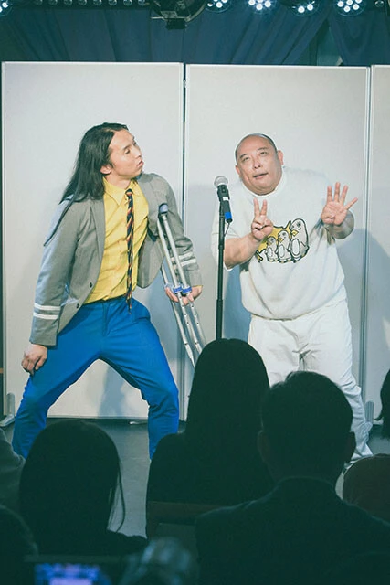 【デジタル限定】トム・ブラウン写真集『笑ってごらん』