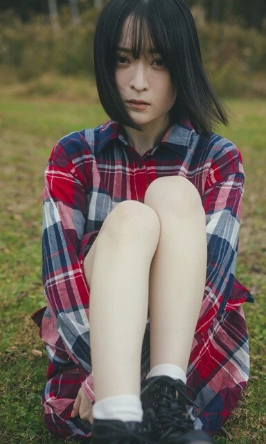 星野 凛デジタル写真集『初雪の降る日に day2』