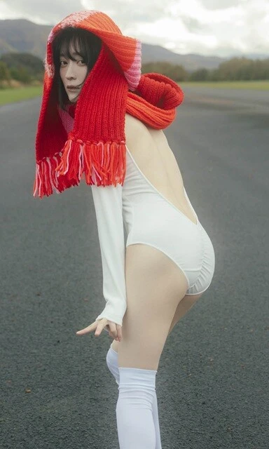 星野 凛デジタル写真集『初雪の降る日に day3』