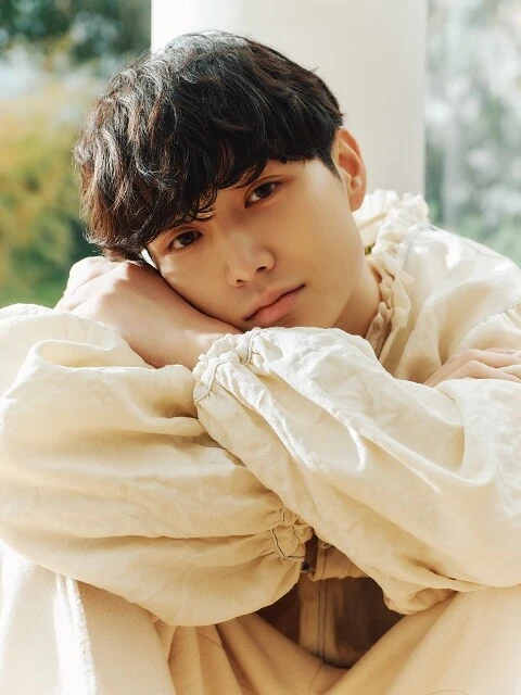 絃瀬聡一デジタル写真集『Gifted』