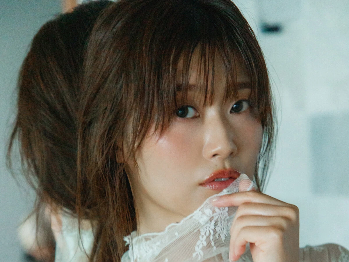 ABEMA・西澤由夏アナ、初水着で話題の1st写真集に「アナザー版」が登場！　デジタル写真集『Re:Tailwind』が発売