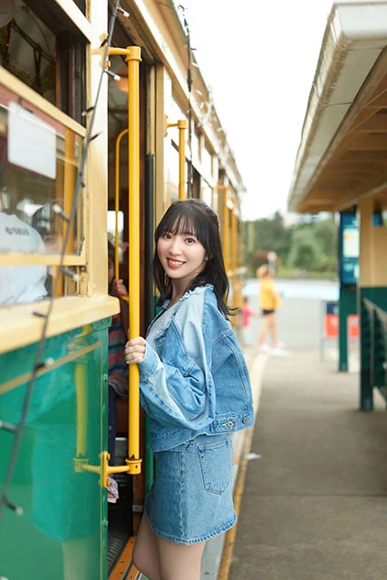 豊田萌絵写真集『moe』