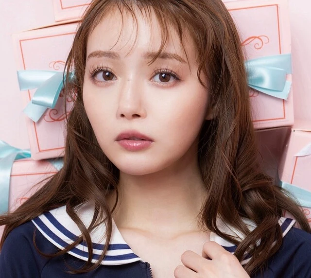 ＜終了＞市川美織写真集『みおりんドール』オンラインサイン会、12月27日（金）開催予定！