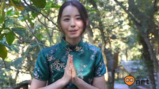 小池里奈、２年ぶりのグラビア復帰。