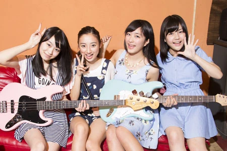 【２１０４春ＨＯＰＥ美女】平均年齢１５歳！　スターダスト初のガールズバンド・Ｌｅ　Ｌｉｅｎ