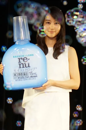 堀北真希、"シャボン玉界のレジェンド"のスゴ技に驚嘆！