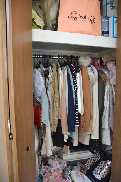 部屋に置いておくのが好きじゃないからクローゼットに収納
