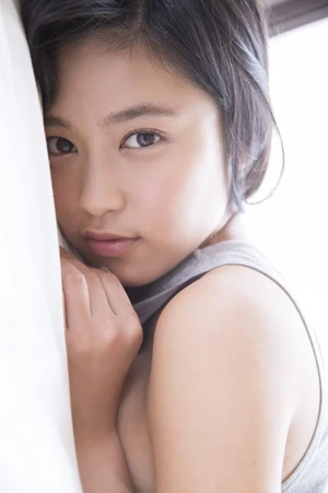 小島瑠璃子、撮影スタッフも驚いた「こじるり伝説」を大検証！