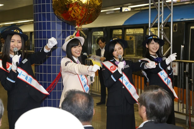 ＨＫＴ４８の４人