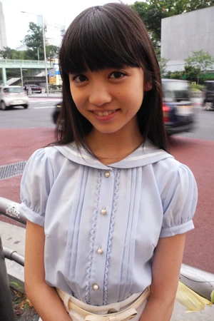 実は東京出身者ゼロという東京女子流の新井ひとみちゃんが登場！