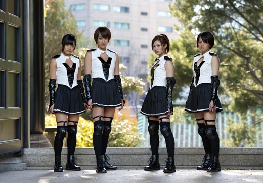 (C)2014「少女は異世界で戦った」製作委員会