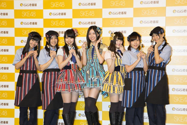 ココイチとのコラボキャンペーン会見に登場した“カレーなる7人”