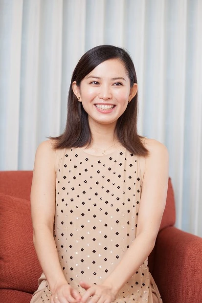 小さい頃は「おばあちゃんがシミ―ズ買ってきて、白いコットンの着させられました(笑)」