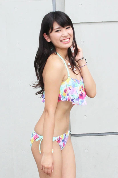 さらに大人な水着にも期待！