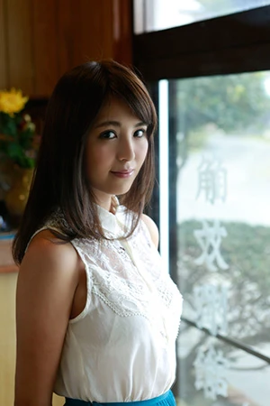 美人すぎるお姉さんと話題の柳いろはが妹との添い寝からキスまで告白！「男性にも甘えたいです」