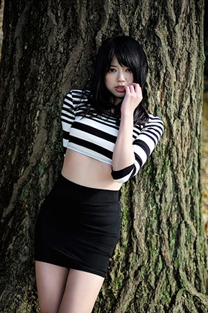 美脚カウンターガールで一躍人気のGカップアイドル“コマチヨ”は本当にドＭ？ 「実は私、ビキニって着たことがなくて…」