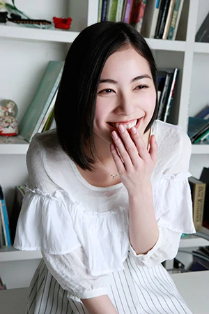 18歳になって髪を切った松井珠理奈の挑戦 「彼氏のワイシャツ借りて着ちゃった…みたいなのセクシーじゃないですか?」