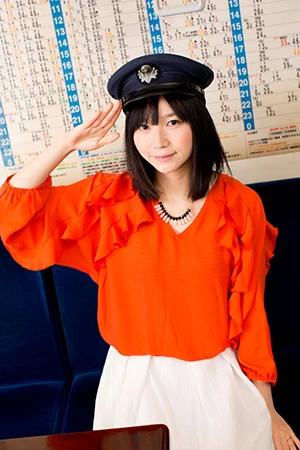 “かわいすぎる女芸人”にしてカリスマ“ユーチューバー”鈴川絢子、本気すぎる鉄道「生配信」のウラ側