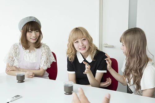 左から、あいにゃん、すぅ、ゆかるん