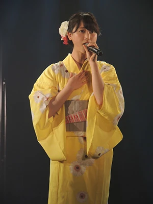 劇場で初めてソロ曲『2588日』を披露した
