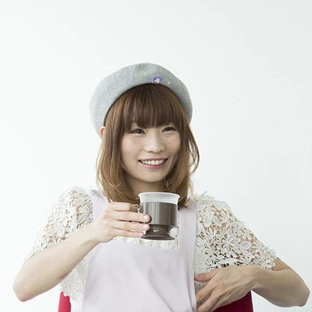  ベース担当、あいにゃんこと山内あいな