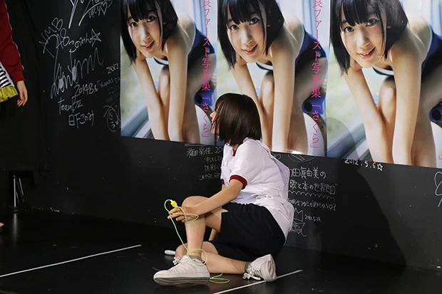  縄跳びで二重跳びに挑戦。通常のステップも怪しかったが、まったく跳べる気配がなく終了