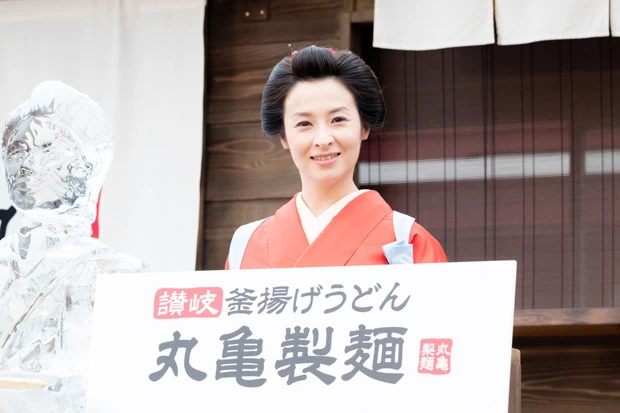 壇れい姉さんが粋なポーズで魅了！ 猛暑に週プレもひんやりオーラを“ぶっかけ”られた