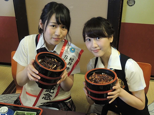 初めてひつまぶしを食べられることに大喜びだった奈央ちゃん。「今日の仕事は玲奈さんのおかげ」と言いながら食べていました