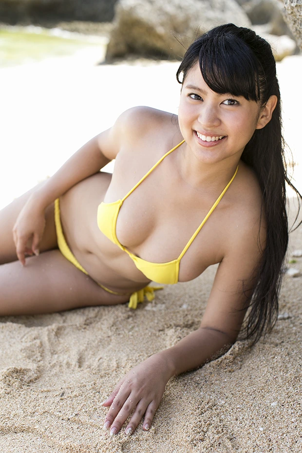元日ハム“トレンディエース”の娘・西崎莉麻が初のローションプレイ!?「いつもと違う私が見られるんじゃないかって…」【動画付き】