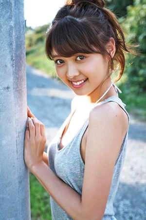 次代の表紙は彼女が独占? メディアを席巻する松元絵里花の初水着グラビアが鮮烈「私、ハングリー精神の塊なんです」