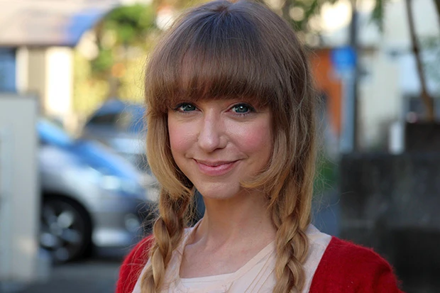 スウェーデン人美人漫画家が日本の不思議を描く４コマ漫画が大反響 「日本人は一番好きな漢字、ないんですか？」