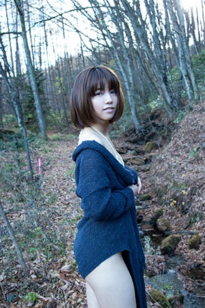 グラビア引退の甲斐まり恵が突然の復帰、温泉で晒した大人の色香 「でも今はもっと怖いものがありますし…」