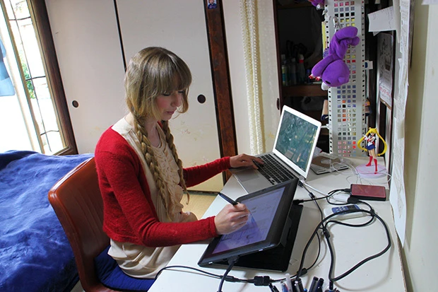 一軒家のシェアハウスに住む。自分のスペ―スは６畳ほどのこの和室だ