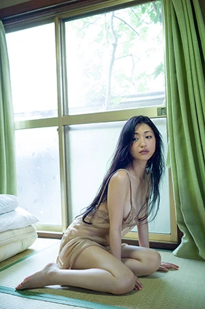 芸能界は３年だけと決めていた壇蜜 「今はファンへの恩返しに暑中見舞いと年賀状を書いてます」