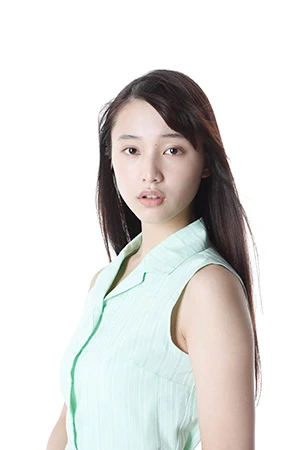 ブランニューガールズ連続インタビュー（７） ミステリアスな目元が気になる注目モデル・山田愛奈（１７歳）