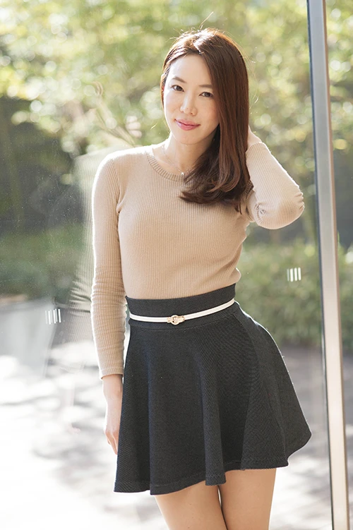 ３９歳・無名女性の自撮りイメージＤＶＤがなぜ各チャート売上げ１位に？ 本人直撃「私をきっかけに男性を妄想させたくて…」