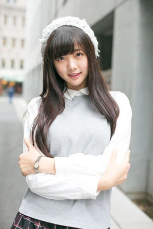 菜々緒と同じ股下８５ｃｍ！ 衝撃の“９頭身美女”と話題の熊江琉唯「きっかけは初音ミクの衣装が着たくて…」