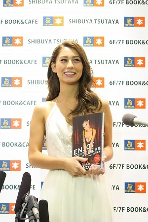 初写真集『ＥＮＪＯ』握手会で話題の不倫炎上にダレノガレ明美が困惑？「“センテンススプリング”ってすごく頭いいなと」