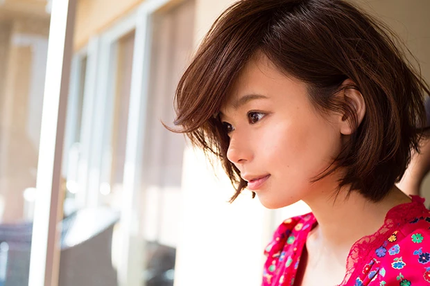 男を思わずチラ見させる“煩悩ガール”で大反響の和地つかさ「胸の大きいコは鑑賞物だよねって…」