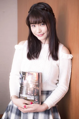 誕生２０年！ 同い年のグラドル・星名美津紀が熱く語るマニアックな“バイオ愛”「エイダとレオンのキスシーンぐらいあったら…」