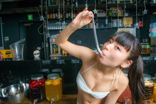  後で素揚げすると聞いて、先走る茉莉ちゃん